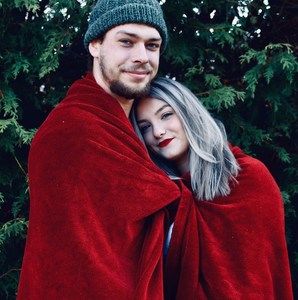 Meet your Posher, Hope